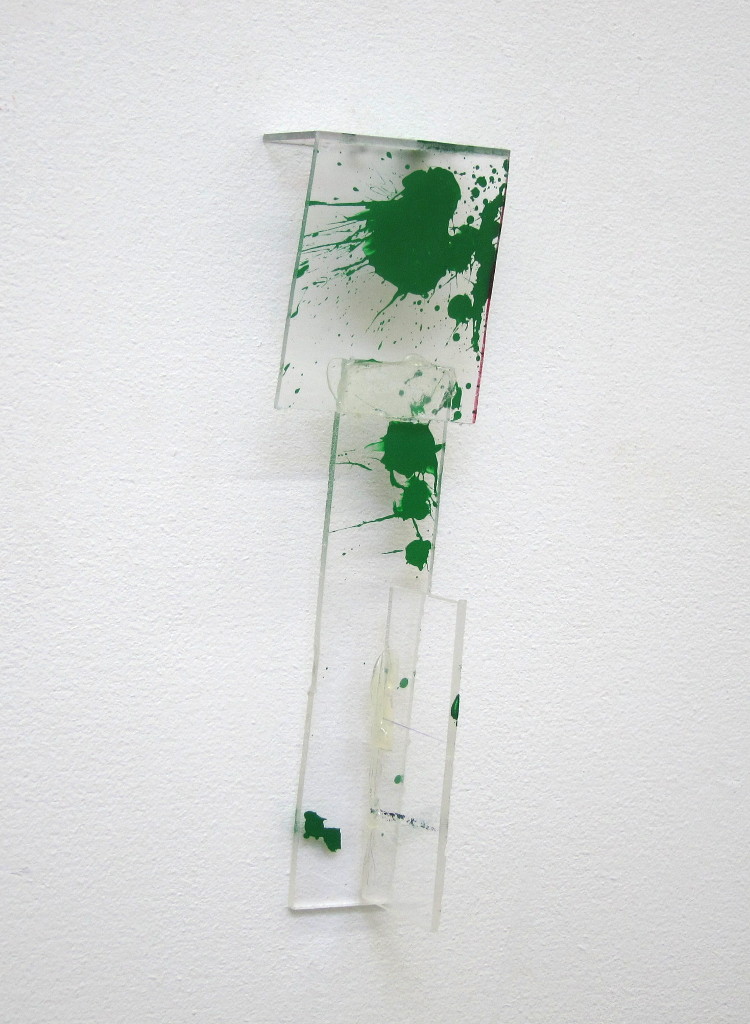 2011, Acryl auf Acrylglas, 22 × 7 × 5 cm