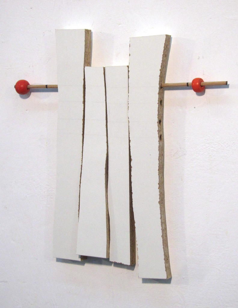2014, Kunststoff-beschichtete Spanplatte, Sprühlack, Holz, 31 × 30 × 2cm